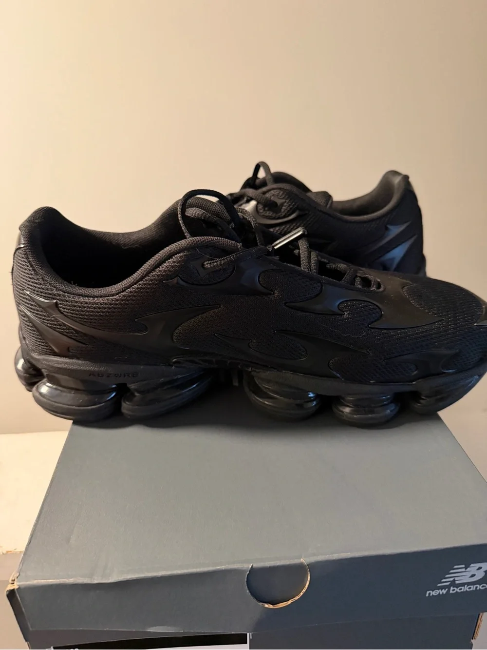 New Balance ABZORB 2000 Triple Black